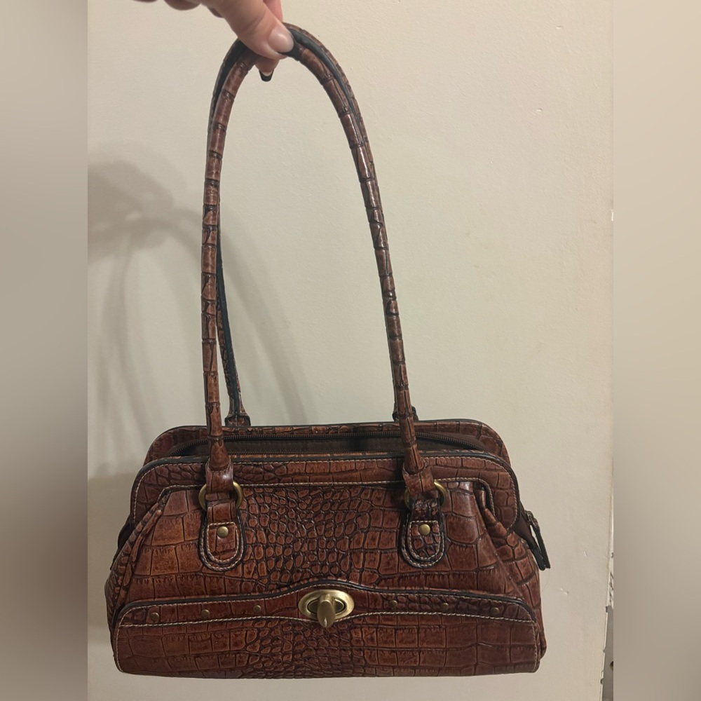 Elegant Brown Crocodile-Embossed Women's Bag